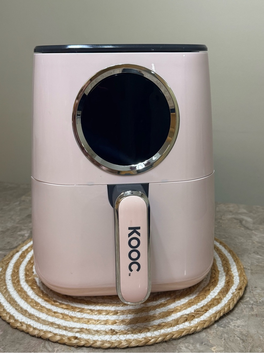 Pink Air Fryer – Compact Home Kitchen Fryer